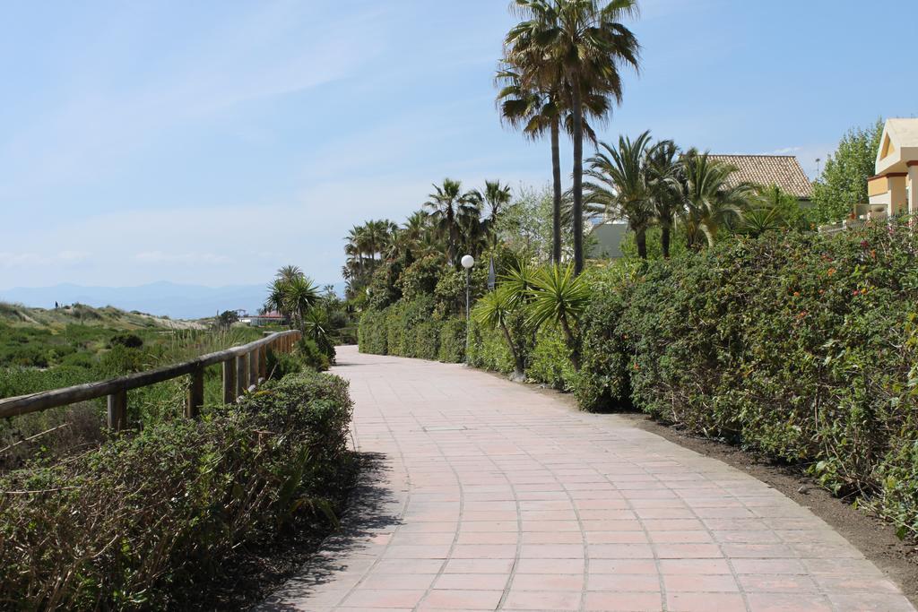 Romana Playa Marbella Bilik gambar